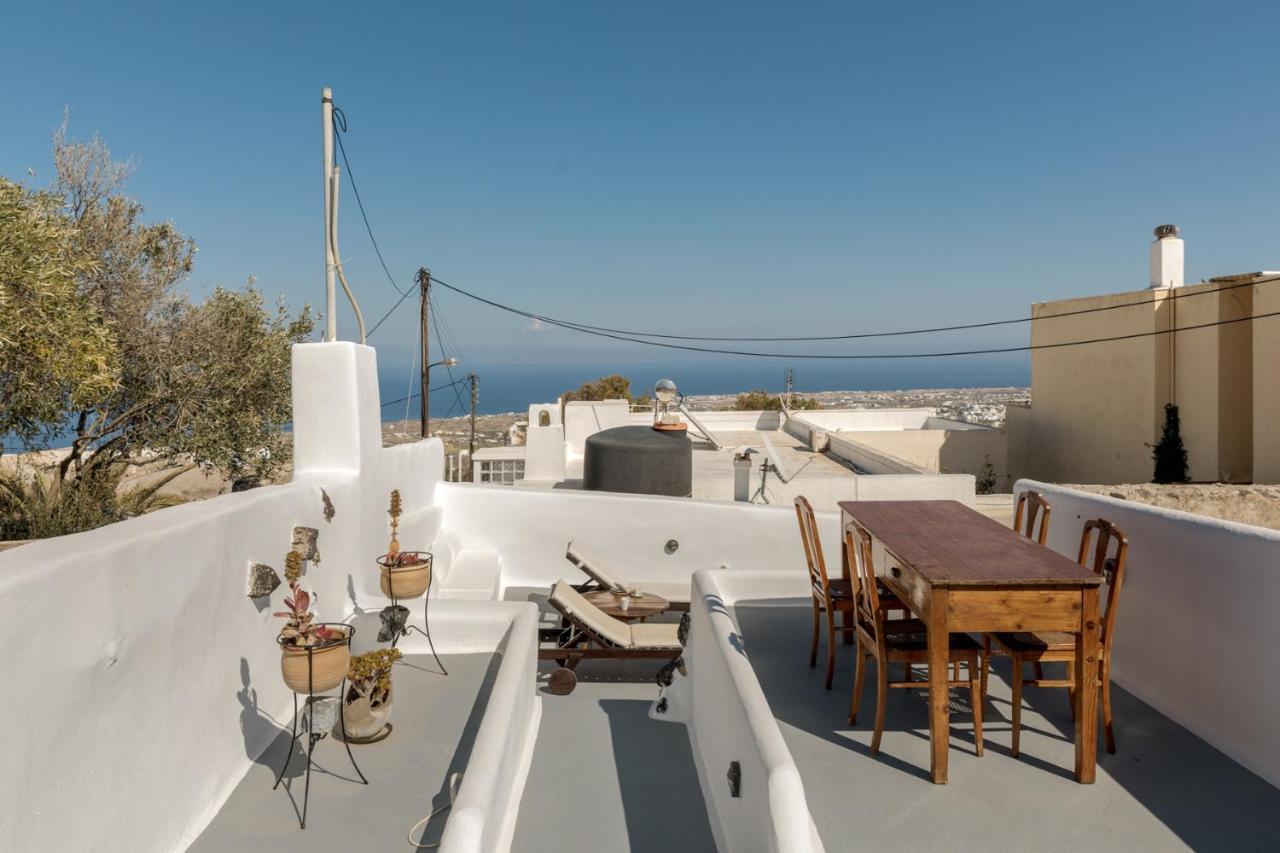 Vila Crown Of Fira Firostefani Exteriér fotografie